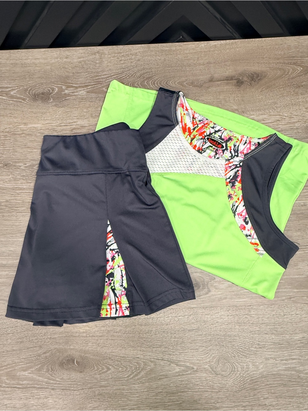 bolle Womens Neon Lime and Charcoal Colorblock Women's Tennis Set Size M